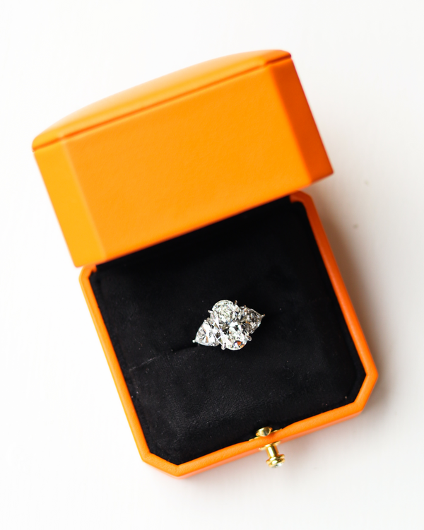 Lab Diamond Oval with Diamond Trillions
