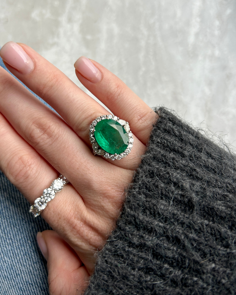 Vintage Emerald & Diamond Ring