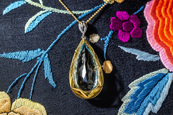 Pear shape Aqua and Diamond pendant